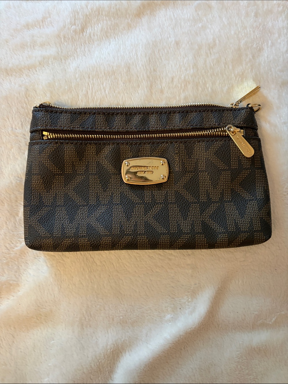 Michael Kors Brown and Beige MK Monogram Tote with Matching Pouch - Picture 2 of 8